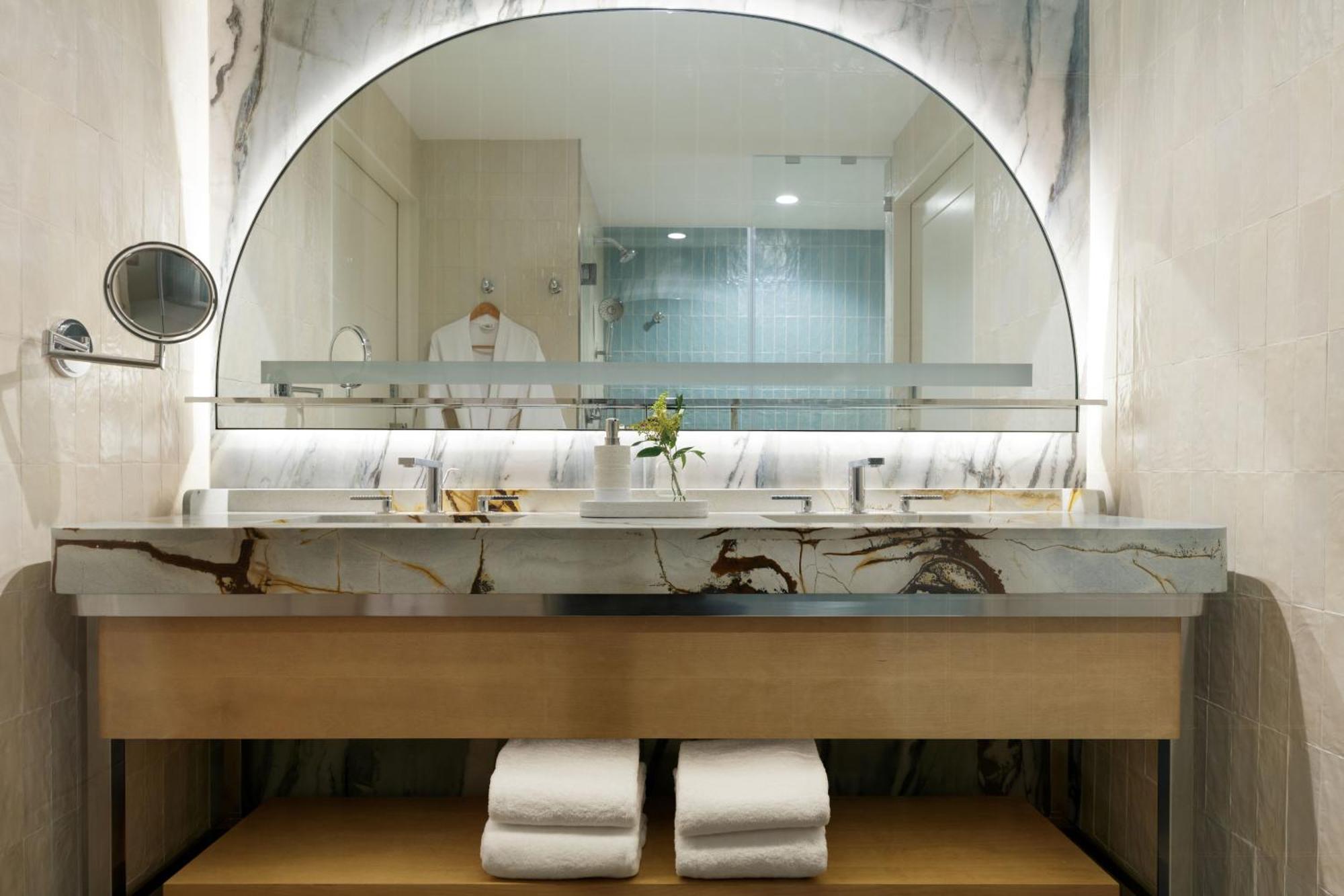 Suite con vistas al perfil urbano